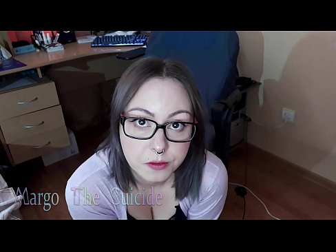 ❤️ Moza sexy con lentes chupa un consolador profundamente ante a cámara ️❌ Vídeo anal en % gl.pornburst.ru %